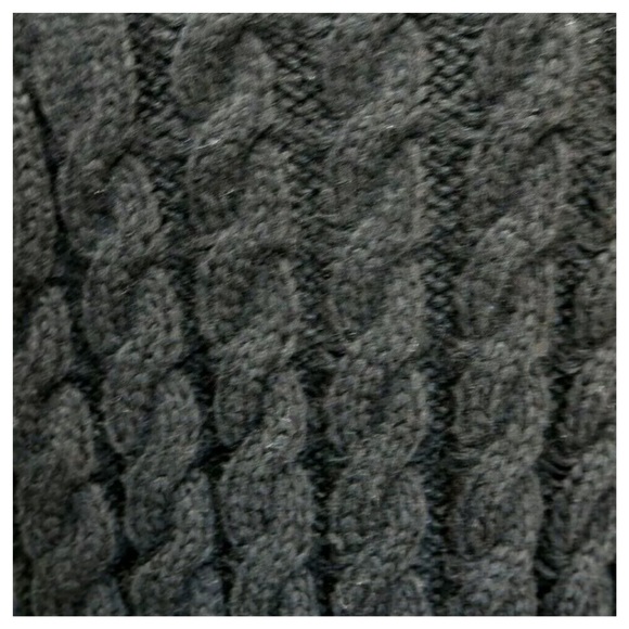 🛍 The CELES Hand Knit Long Sweater - Picture 5 of 10